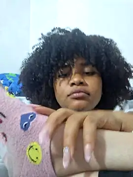 Snapshot of DANIELA_MICHEL chatting on 03/13/25, 10:32 DANIELA MICHEL online show from 03/13/25, 10:32