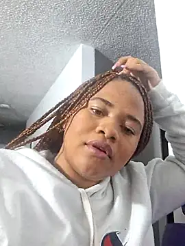 DANIELA MICHEL online show from 01/07/26, 02:05