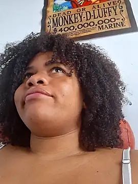 Snapshot of DANIELA_MICHEL chatting on 02/27/25, 04:54 DANIELA MICHEL online show from 02/27/25, 04:54