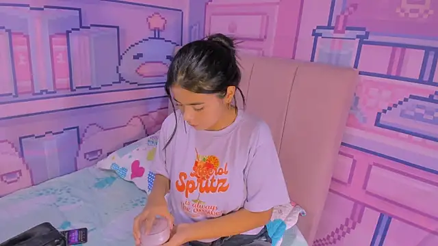  18alice online show from 03/08/25, 03:06