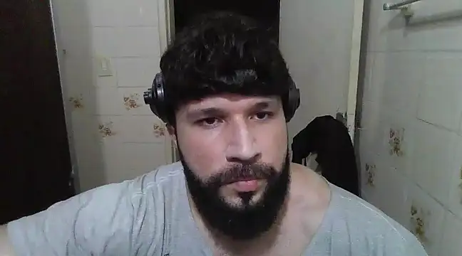 Snapshot of Cauan-t chatting on 03/02/25, 10:56 Cauan-t online show from 03/02/25, 10:56