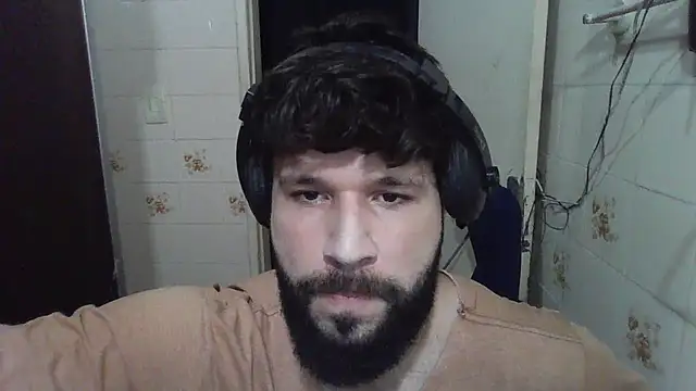 Snapshot of Cauan-t chatting on 01/14/25, 09:09 Cauan-t online show from 01/14/25, 09:09