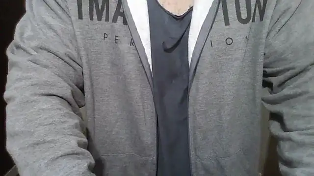 Snapshot of Cauan-t chatting on 12/19/25, 03:21 Cauan-t online show from 12/19/25, 03:21