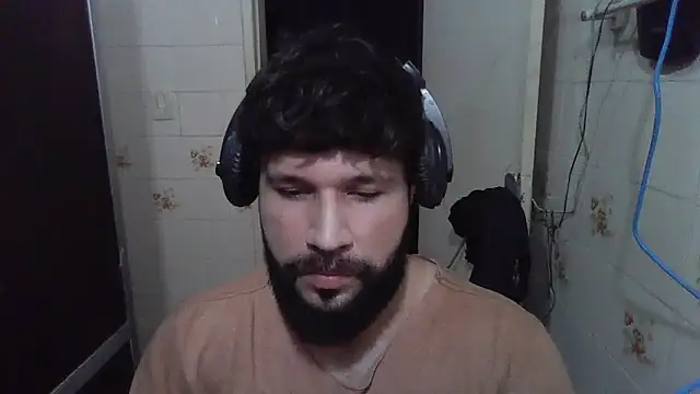 Snapshot of Cauan-t chatting on 01/13/25, 12:41 Cauan-t online show from 01/13/25, 12:41