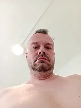 mikaaaaase online show from 05/13/26, 11:06