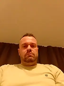 mikaaaaase online show from 10/05/25, 12:34