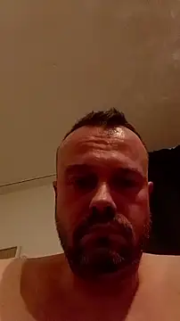 mikaaaaase online show from 10/25/25, 01:05