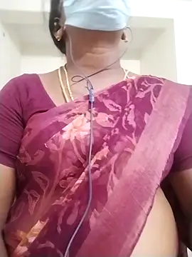Snapshot of Preethytamilsexy chatting on 06/11/26, 03:31 Preethytamilsexy online show from 06/11/26, 03:31