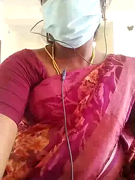 Snapshot of Preethytamilsexy chatting on 06/19/26, 05:57 Preethytamilsexy online show from 06/19/26, 05:57