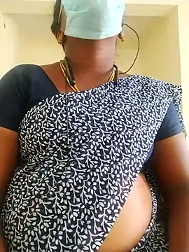 Snapshot of Preethytamilsexy chatting on 07/03/26, 10:44 Preethytamilsexy online show from 07/03/26, 10:44