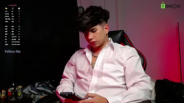 LyleBennett  online show from 10/31/25, 11:18