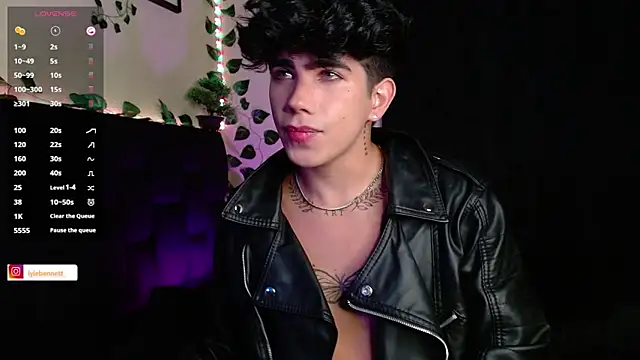 LyleBennett  online show from 01/30/25, 10:29