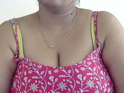 Riya riyaa online show from 11/03/25, 01:55