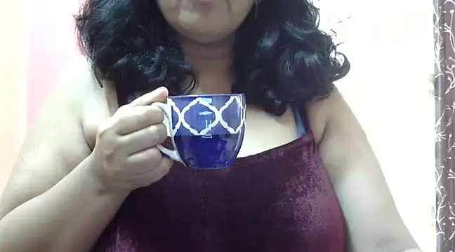 Snapshot of Riya_riyaa chatting on 01/16/25, 01:27 Riya riyaa online show from 01/16/25, 01:27