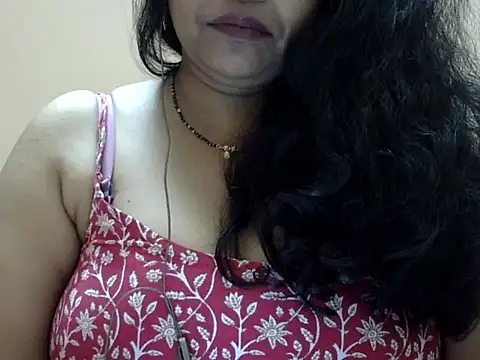 Snapshot of Riya_riyaa chatting on 10/12/25, 05:58 Riya riyaa online show from 10/12/25, 05:58