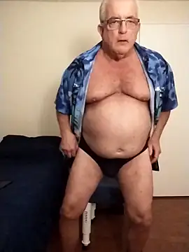 Snapshot of Shoreguy69 chatting on 02/12/26, 06:24 Shoreguy69 online show from 02/12/26, 06:24