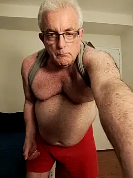 Snapshot of Shoreguy69 chatting on 02/19/26, 12:07 Shoreguy69 online show from 02/19/26, 12:07