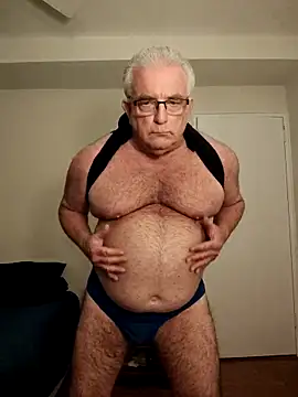 Shoreguy69 online show from 12/18/25, 07:57