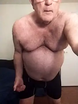 Snapshot of Shoreguy69 chatting on 02/18/26, 10:01 Shoreguy69 online show from 02/18/26, 10:01