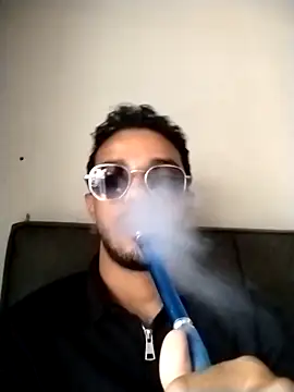 Snapshot of bontoo5 chatting on 11/05/25, 01:36 bontoo5 online show from 11/05/25, 01:36