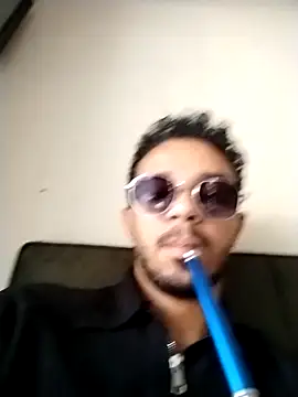 Snapshot of bontoo5 chatting on 11/04/25, 12:42 bontoo5 online show from 11/04/25, 12:42