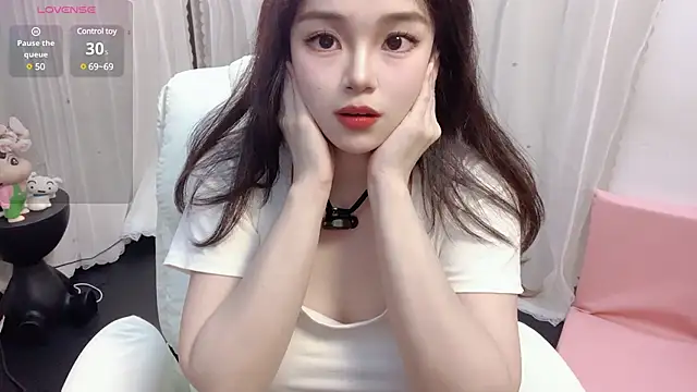 YIZHI Koala online show from 03/01/25, 02:02