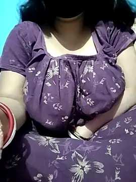 Snapshot of BERRY_00 chatting on 02/11/26, 10:26 BERRY 00 online show from 02/11/26, 10:26