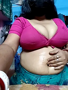 BERRY 00 online show from 12/02/25, 09:44