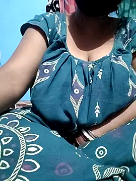 Snapshot of BERRY_00 chatting on 01/12/26, 05:53 BERRY 00 online show from 01/12/26, 05:53