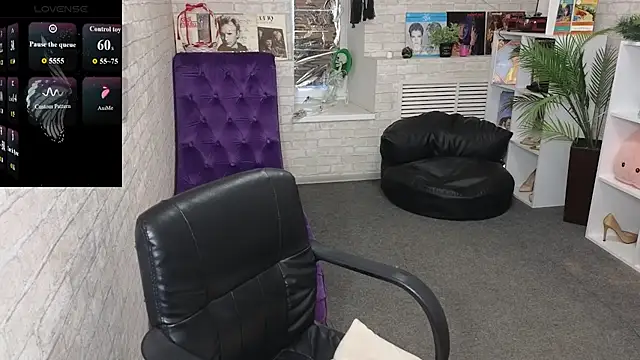 Nika Kitten online show from 04/13/26, 11:14