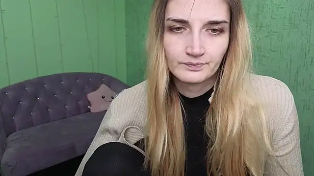 Nika Kitten online show from 12/19/25, 09:22