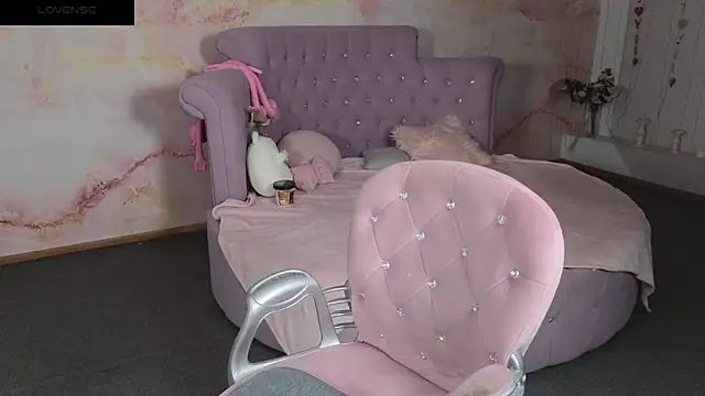 Nika Kitten online show from 06/03/26, 06:58