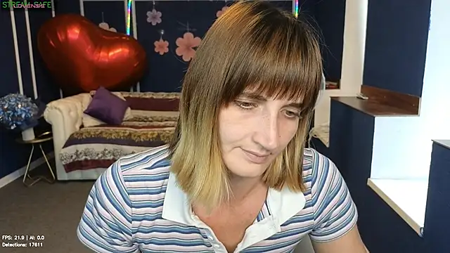 Snapshot of Nika_Kitten chatting on 06/15/26, 08:36 Nika Kitten online show from 06/15/26, 08:36