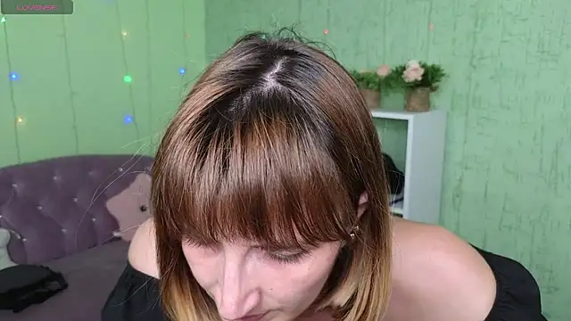 Nika Kitten online show from 05/18/26, 11:37