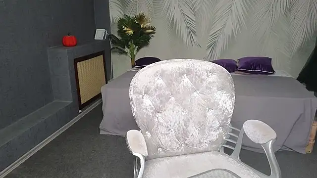 Nika Kitten online show from 11/28/25, 10:04