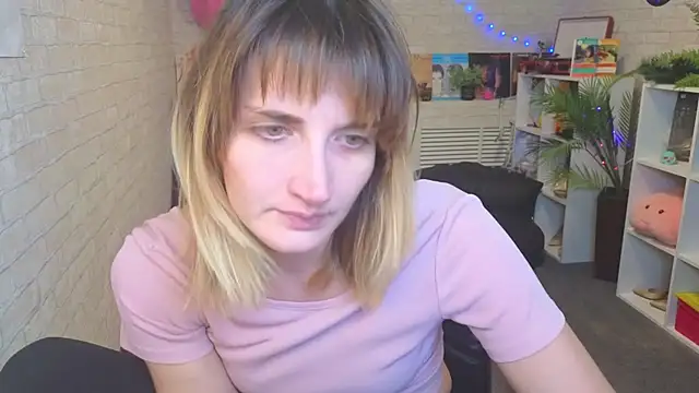 Nika Kitten online show from 02/10/26, 10:47