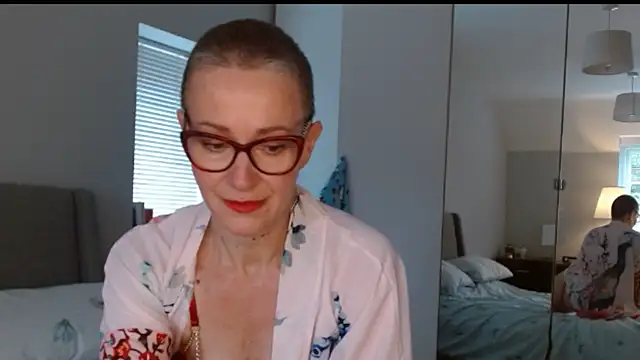 ELEGANT-ARIA36 online show from 02/14/25, 09:34