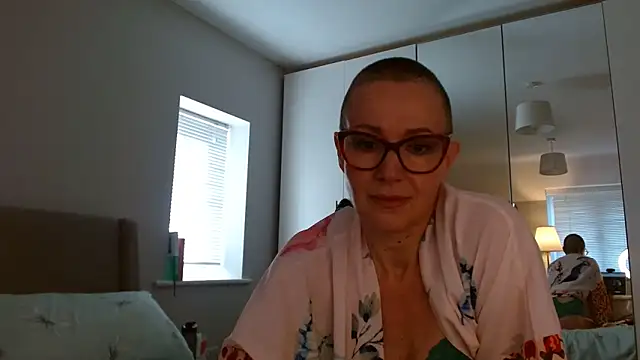 ELEGANT-ARIA36 online show from 02/18/25, 09:43