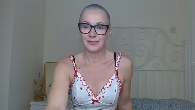 ELEGANT-ARIA36 online show from 01/14/26, 01:59