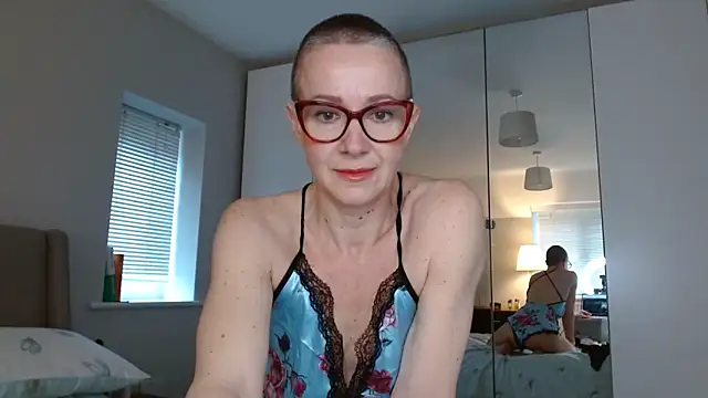 ELEGANT-ARIA36 online show from 02/24/25, 08:49