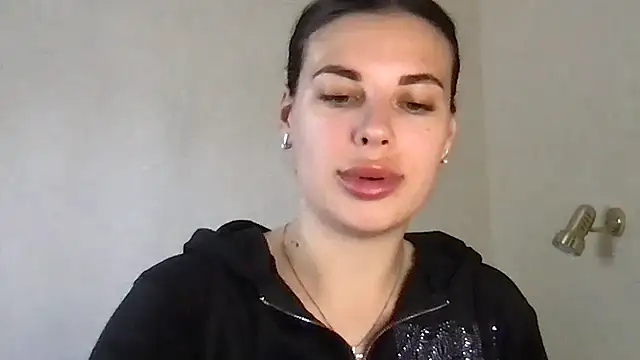 MoonriseGoddess online show from 04/19/26, 09:54