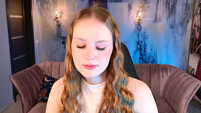 VivienLeeigh online show from 11/11/25, 09:15