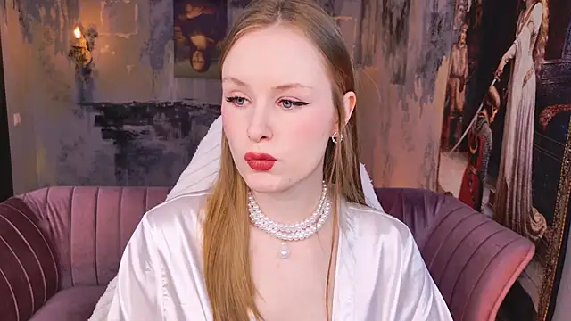 VivienLeeigh online show from 04/14/26, 05:12