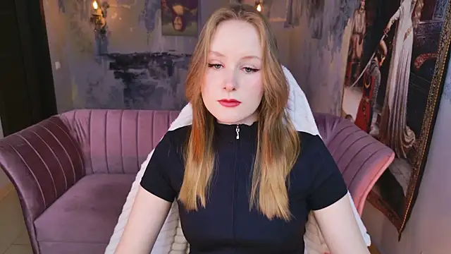 VivienLeeigh online show from 04/17/26, 05:32