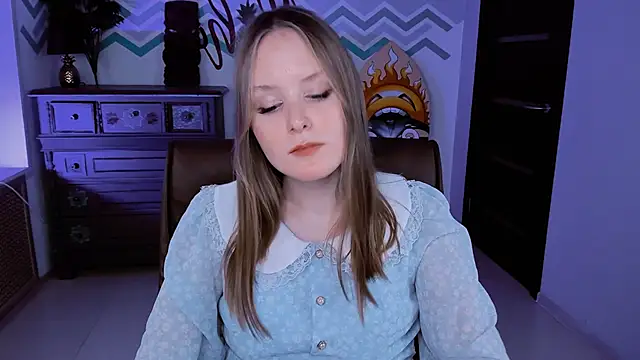 Snapshot of VivienLeeigh chatting on 03/13/25, 08:11 VivienLeeigh online show from 03/13/25, 08:11