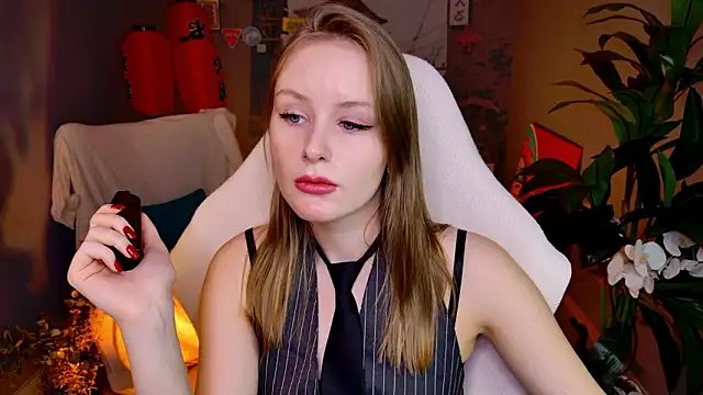 VivienLeeigh online show from 02/11/26, 05:29