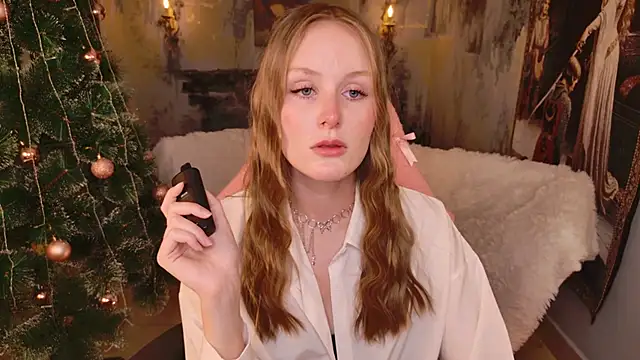 VivienLeeigh online show from 12/19/25, 05:48