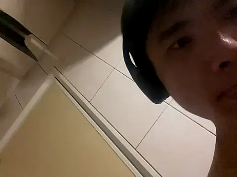 Snapshot of TaiwanSlutBitch chatting on 12/02/24, 02:36 TaiwanSlutBitch online show from 12/02/24, 02:36