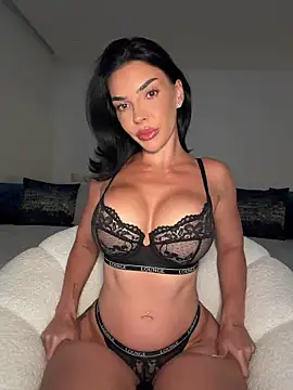 krissiswrld- online show from 04/30/26, 05:31