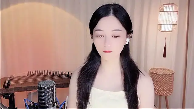 Snapshot of Tian-xin-999 chatting on 06/16/26, 04:18 Tian-xin-999 online show from 06/16/26, 04:18